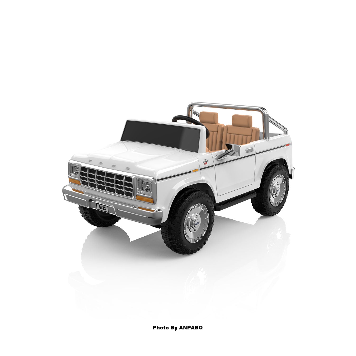 24V Classic Ford Bronco: White Retro Legend, Ready for Dual Adventures-white